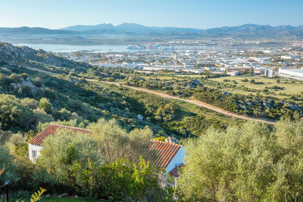 Agriturismo Cabu Abbas Villa Олбия Екстериор снимка